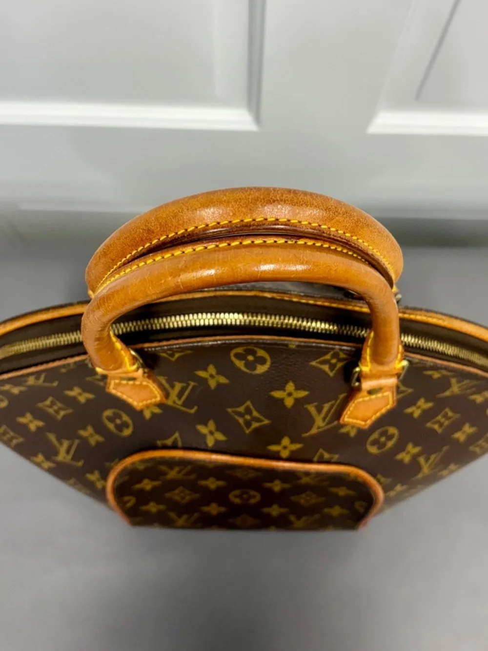 Vintage Louis Vuitton Ellipse MM Satchel Handbag Monogram Canvas